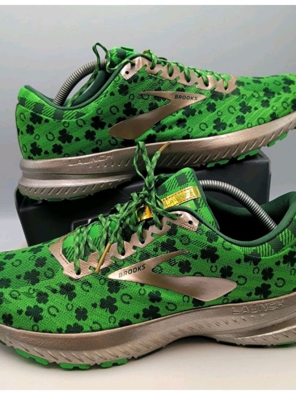 Brooks Mens Launch 6 "Run Lucky" US 10.5 Clovers Gold Green Running Gym Walking